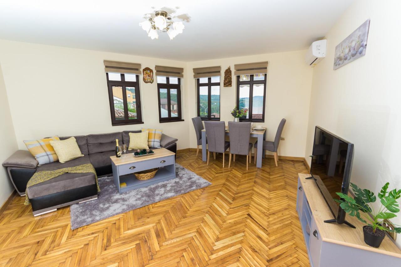 Apartment Zdravets Велико Търново Екстериор снимка